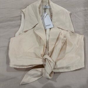 DISSH Beige Linen Crop Top